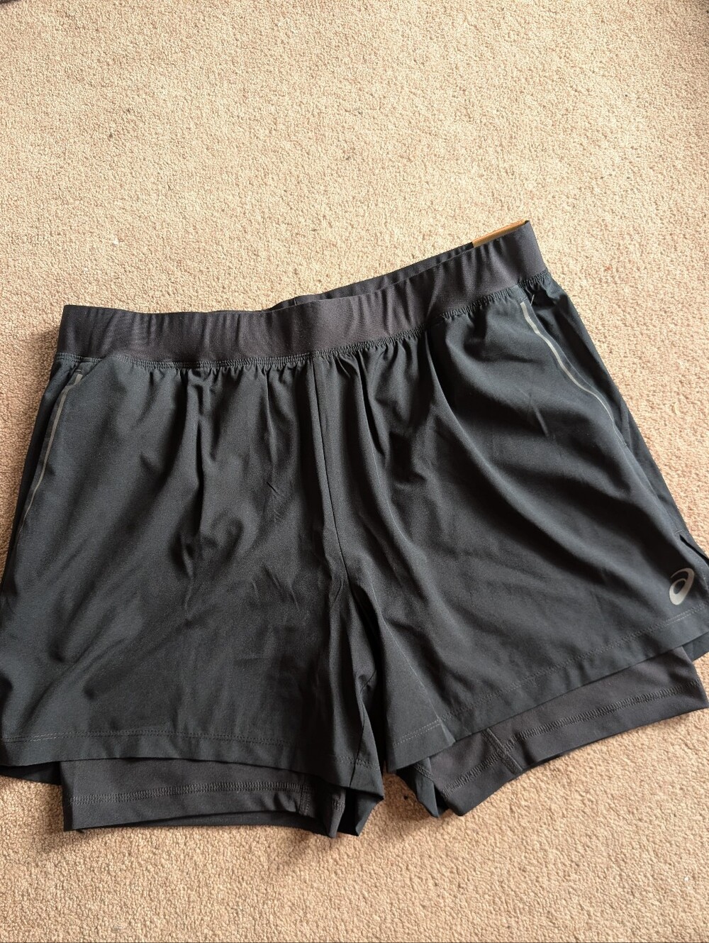 ASICS Black Men's Two-Layer Athletic Shorts